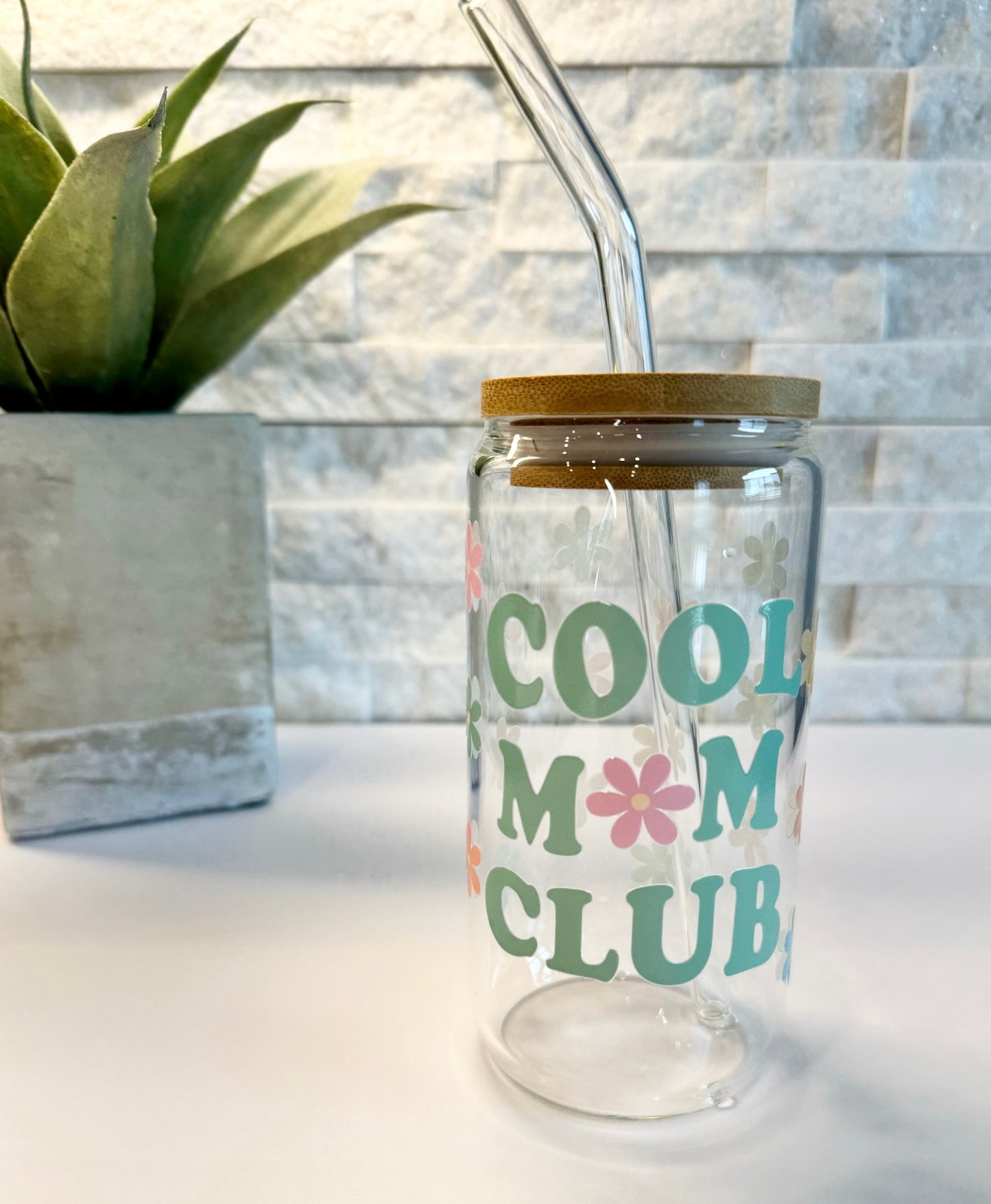 Pastel Cool Mom Club Glass Can