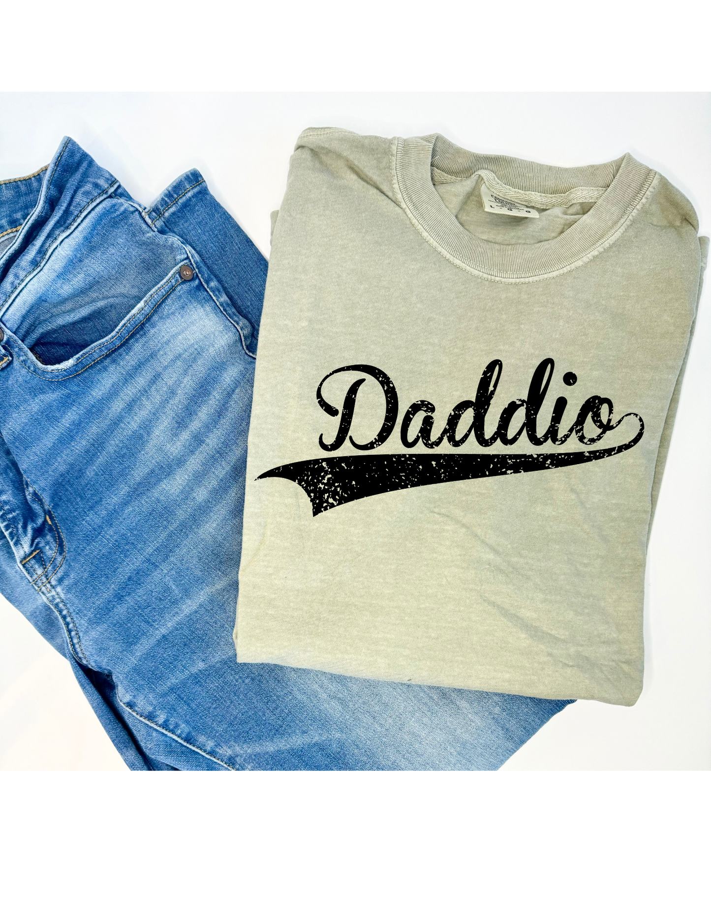 Daddio Tee